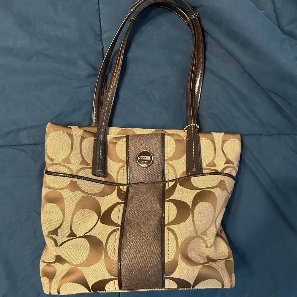 Coach Purse - Picture 1 of 4
